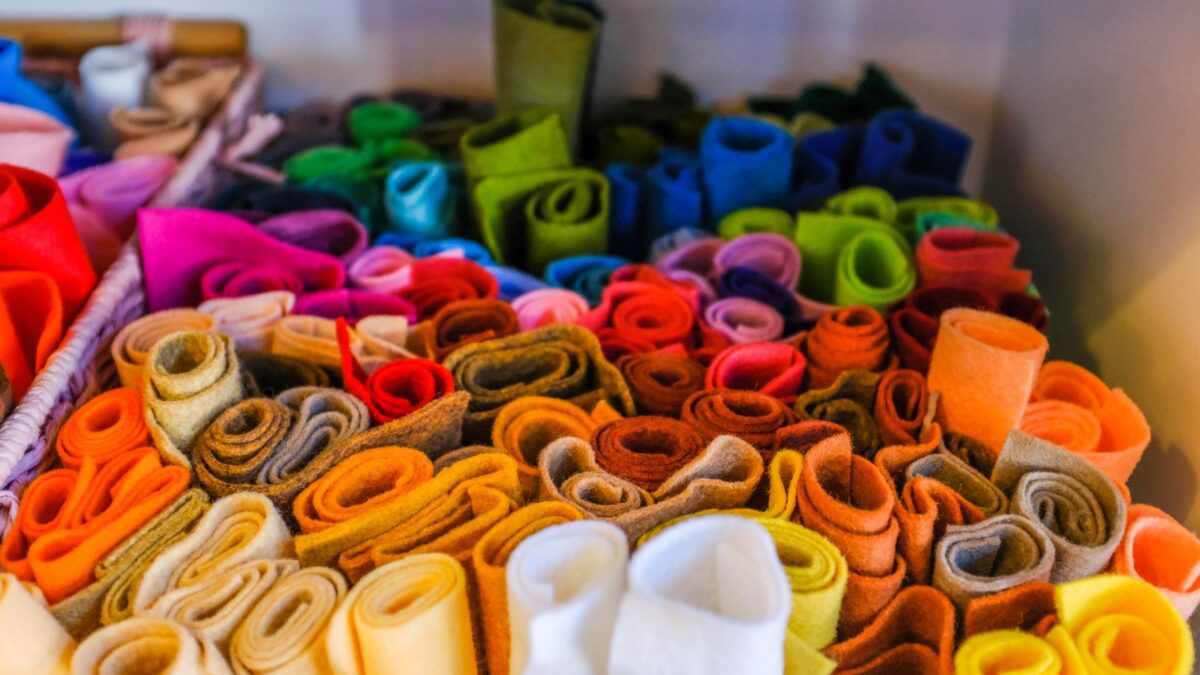filzkugelteppich nepal herkunft pflege
