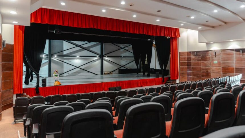 störtebeker festspiele - Empty theater with red curtains, ready for performance in Lerma de Villada.
